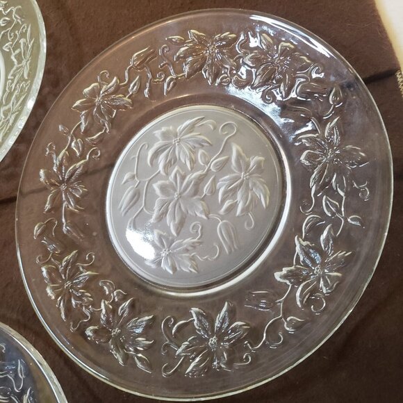 Vintage Set 3 Princess House Poinsettia Fantasia 8” Luncheon Salad Plates - Picture 4 of 7